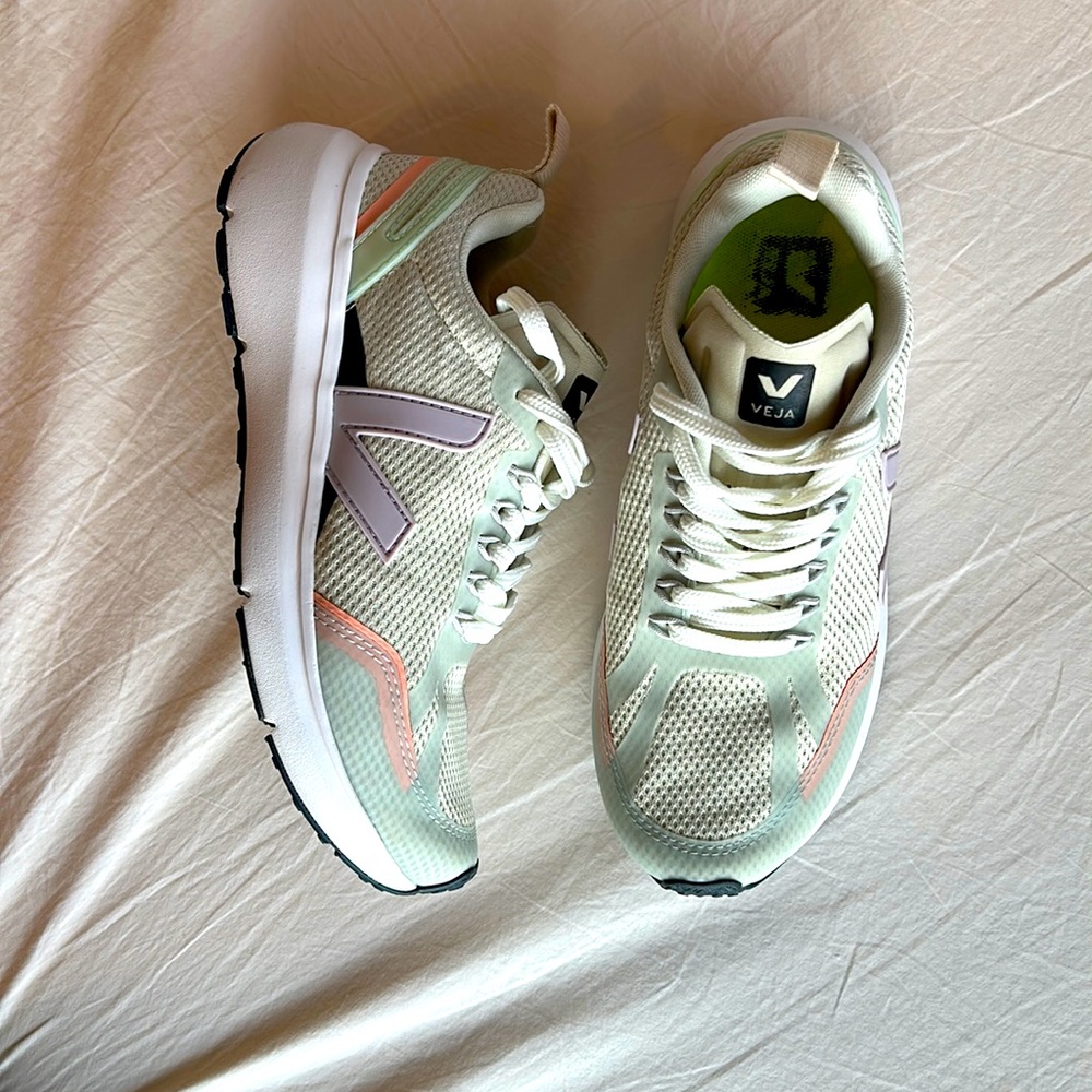 Veja Impala sustainably made sneakers